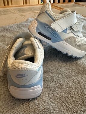 Nike Kids Air Max Light Blue & White Velcro Sneakers